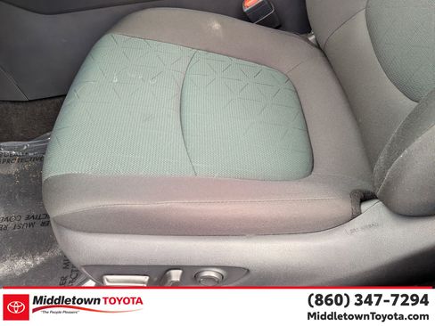 Certified 2025 Toyota RAV4 XLE AWD/4WD image 15