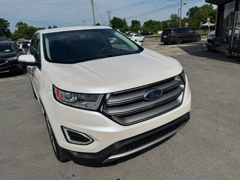 Used 2018 Ford Edge Titanium w/ Technology Package AWD/4WD image 22