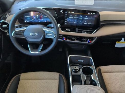 New 2026 Chevrolet Equinox ACTIV image 4