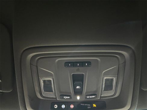 Used 2021 Chevrolet Silverado 1500 LT Trail Boss w/ Convenience Package II image 32