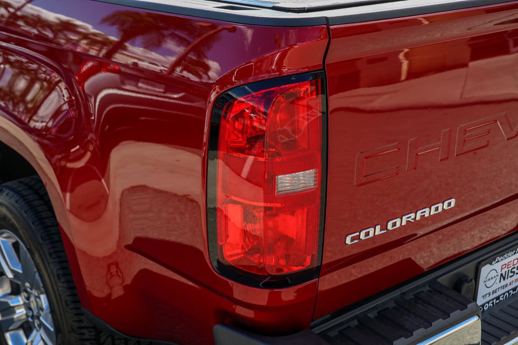 Used 2021 Chevrolet Colorado LT w/ Luxury Package RWD image 8