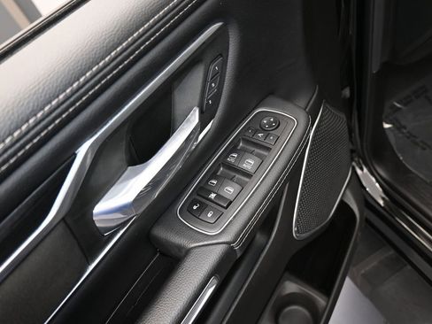 Used 2023 RAM 1500 Laramie AWD/4WD image 13