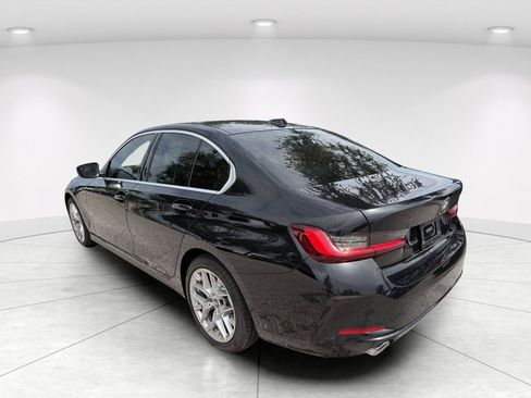 Used 2025 BMW 330i Sedan w/ M Sport Package RWD image 6
