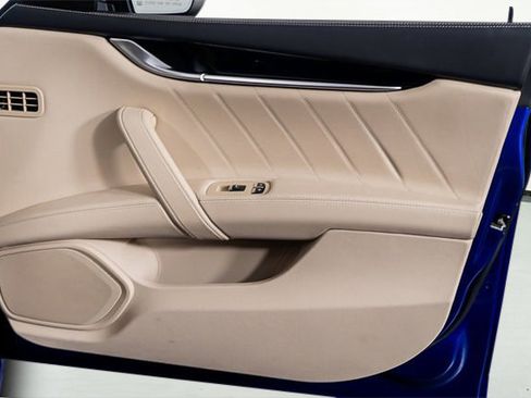 Used 2022 Maserati Ghibli Modena image 40