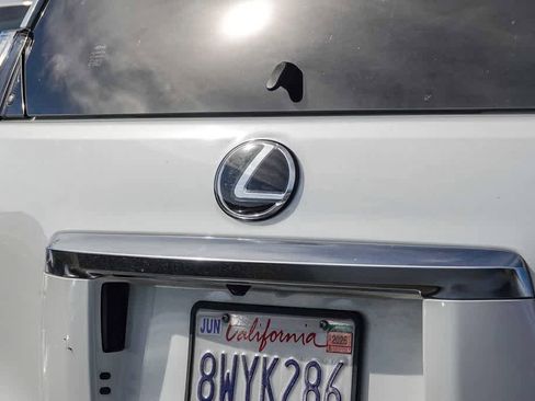 Used 2021 Lexus GX 460 Premium w/ Premium Package image 14