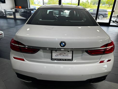 Used 2018 BMW 750i xDrive AWD/4WD image 4