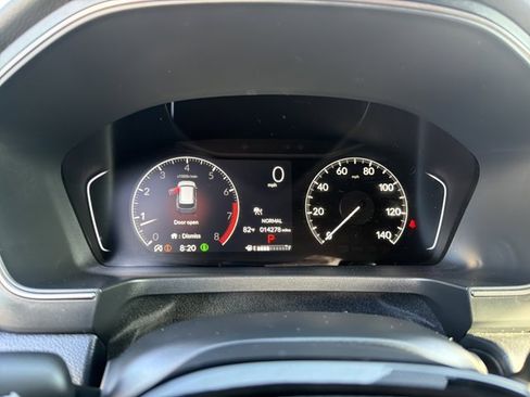 Used 2025 Honda Pilot TrailSport image 18
