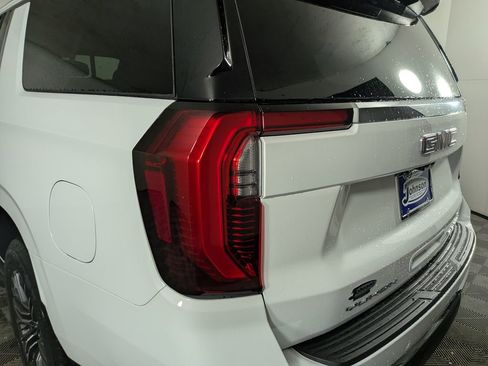 New 2026 GMC Yukon XL Elevation w/ Elevation Premium Package image 13