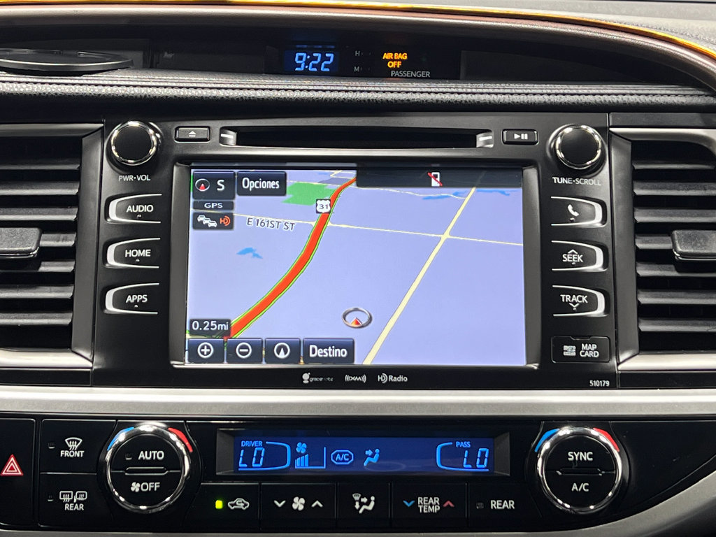 Used 2018 Toyota Highlander XLE AWD/4WD image 11