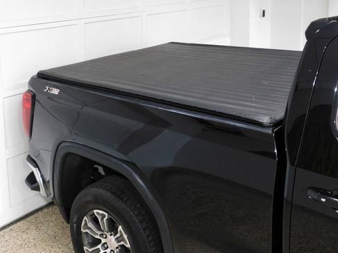 Used 2019 GMC Sierra 1500 SLE w/ SLE Value Package AWD/4WD image 7