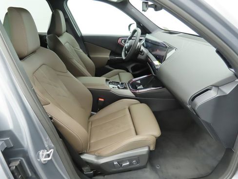 Used 2026 BMW X3 xDrive30i w/ Premium Package AWD/4WD image 21