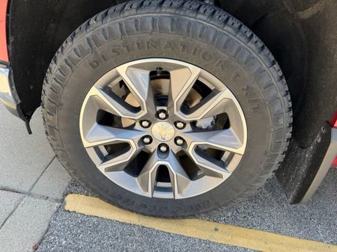 Used 2019 Chevrolet Silverado 1500 LT w/ All-Star Edition AWD/4WD image 6