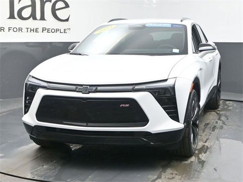 Used 2024 Chevrolet Blazer EV RS image 7
