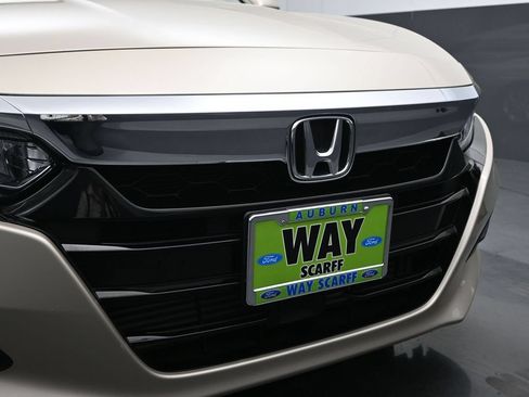 Used 2018 Honda Accord LX image 5