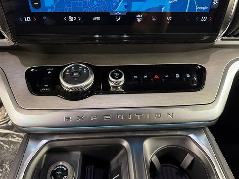 New 2027 Ford Expedition Max Platinum w/ Driver's Package AWD/4WD image 14