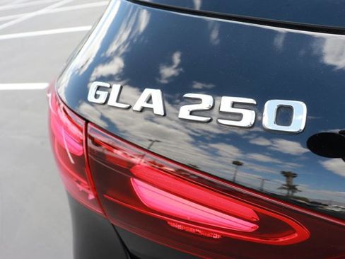 Used 2025 Mercedes-Benz GLA 250 image 7