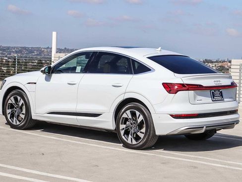 Used 2023 Audi e-tron Premium Plus w/ Premium Plus Package AWD/4WD image 6