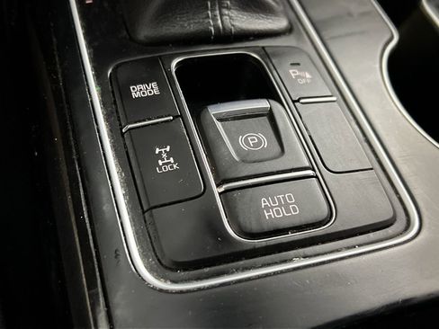 Used 2019 Kia Sorento EX image 33