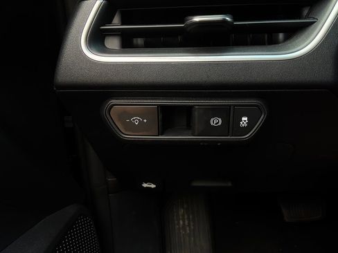 Used 2025 Kia K4 FWD image 19