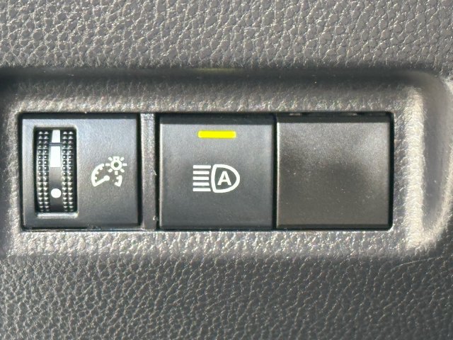 Certified 2025 Toyota RAV4 XLE AWD/4WD image 23