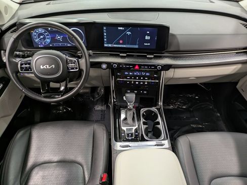 Certified 2024 Kia Carnival SX Prestige FWD image 23