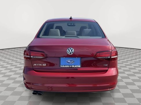 Used 2017 Volkswagen Jetta SE FWD image 7