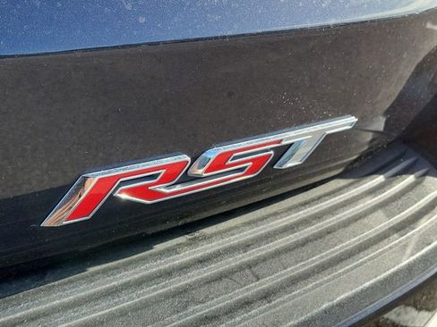 Certified 2022 Chevrolet Suburban RST w/ Luxury Package image 7