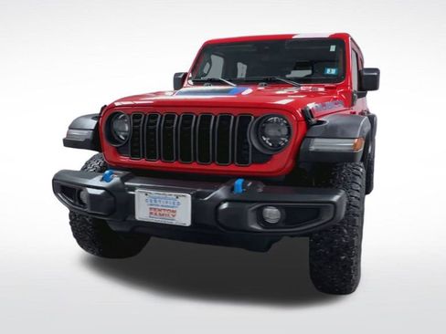 Used 2024 Jeep Wrangler Unlimited Rubicon 4xe w/ Convenience Group AWD/4WD image 18