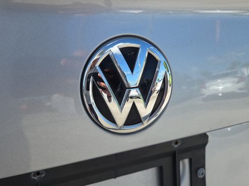 Used 2019 Volkswagen Jetta FWD image 35