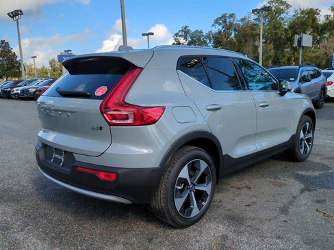 New 2025 Volvo XC40 B5 Core w/ Protection Package Premier image 4