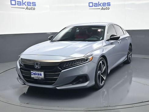 Used 2022 Honda Accord Sport image 4