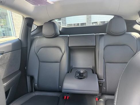 Used 2026 Tesla Model Y AWD image 22