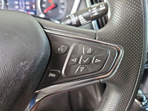 Used 2021 Chevrolet Equinox LT AWD/4WD image 12