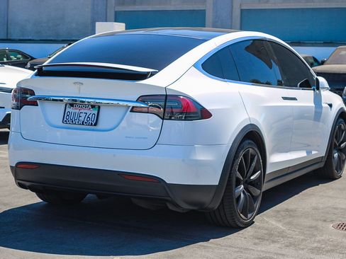 Used 2021 Tesla Model X Long Range AWD/4WD image 9
