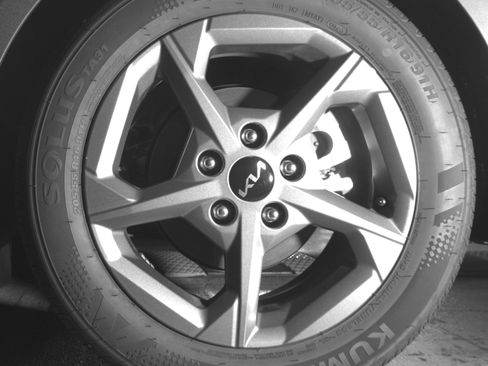 Used 2025 Kia K4 FWD image 14