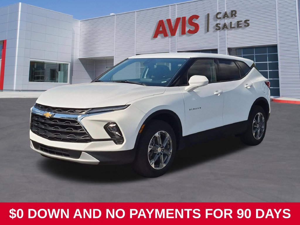 Used 2025 Chevrolet Blazer LT FWD image 1