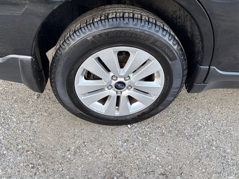 Used 2018 Subaru Outback 2.5i Premium image 46