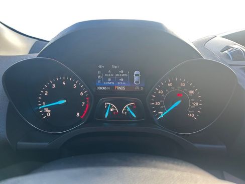 Used 2018 Ford Escape SE image 19