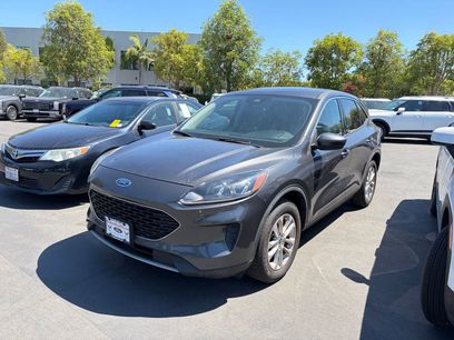Used 2020 Ford Escape SE