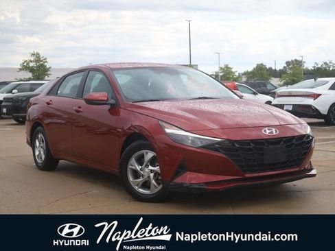 Used 2023 Hyundai Elantra SE FWD image 1