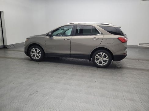 Used 2018 Chevrolet Equinox Premier FWD image 3