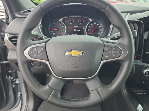 Used 2023 Chevrolet Traverse LT w/ Rear Camera Mirror Package image 25