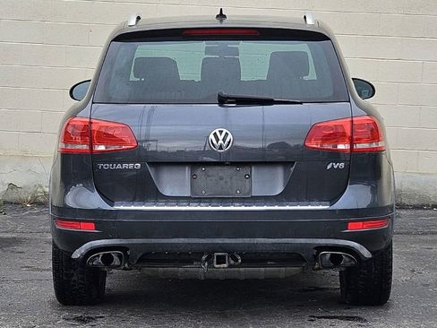 Used 2011 Volkswagen Touareg Sport AWD/4WD image 4