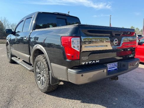 Used 2017 Nissan Titan Platinum Reserve image 5