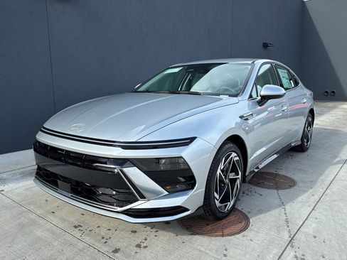 New 2026 Hyundai Sonata SEL image 1