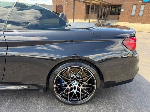 Used 2020 BMW M4 Convertible w/ Competition Package RWD image 63