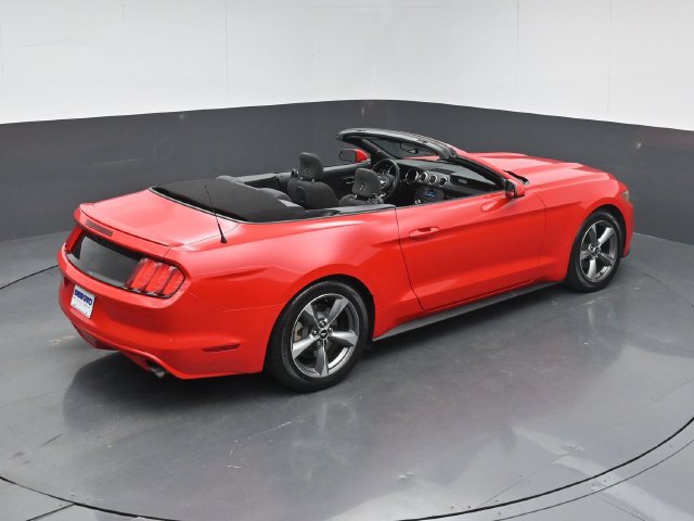 Used 2017 Ford Mustang Convertible w/ Equipment Group 051A RWD image 38