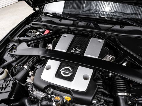 Used 2012 Nissan 370Z Touring w/ Sport Pkg RWD image 54