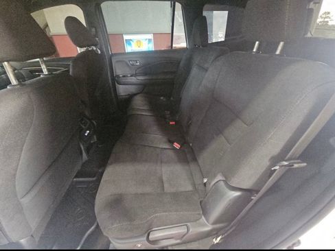 Used 2022 Honda Pilot Sport image 6