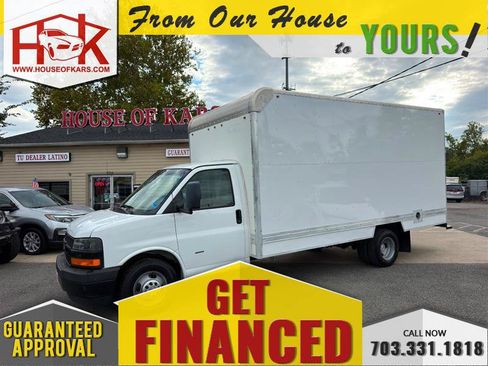 Used 2018 Chevrolet Express 3500 Extended w/ Driver Convenience Package RWD image 1